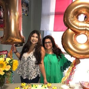 Meet your Posher, Savannah